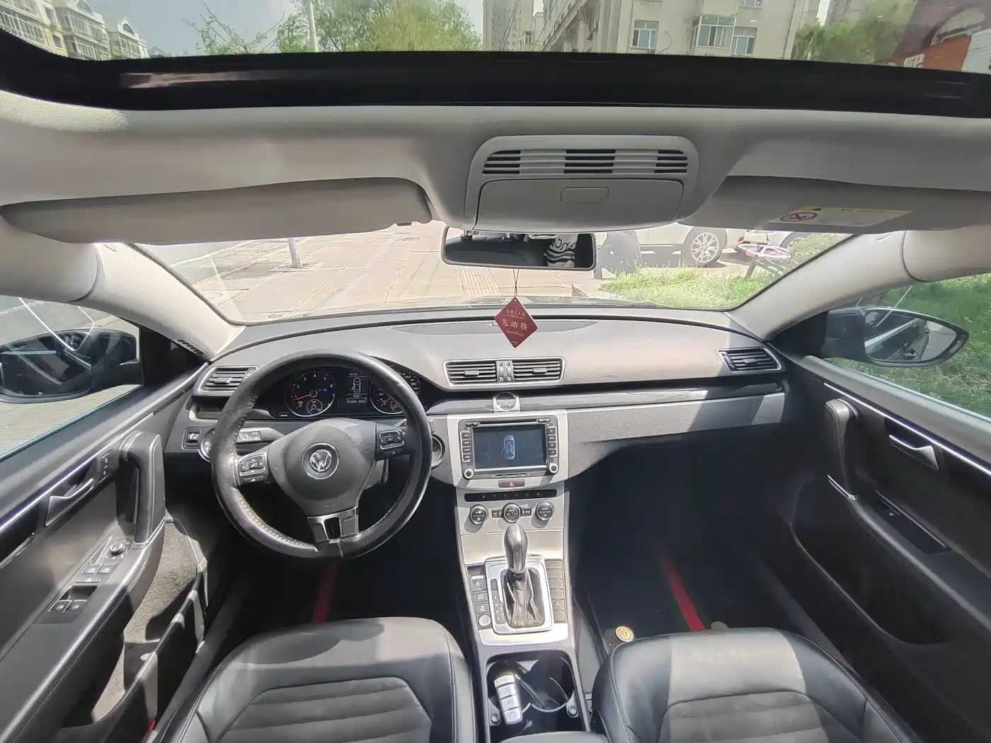 Volkswagen Magotan 2015 Facelift 1.8TSI Luxury фото 8