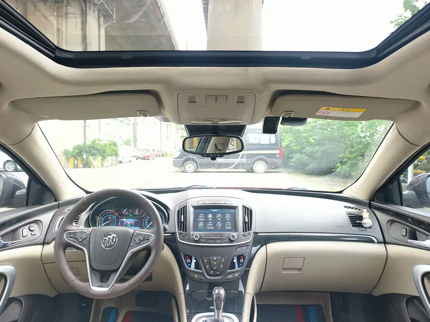 Buick Regal 2015 2.0L Elite Fashion Model фото 8