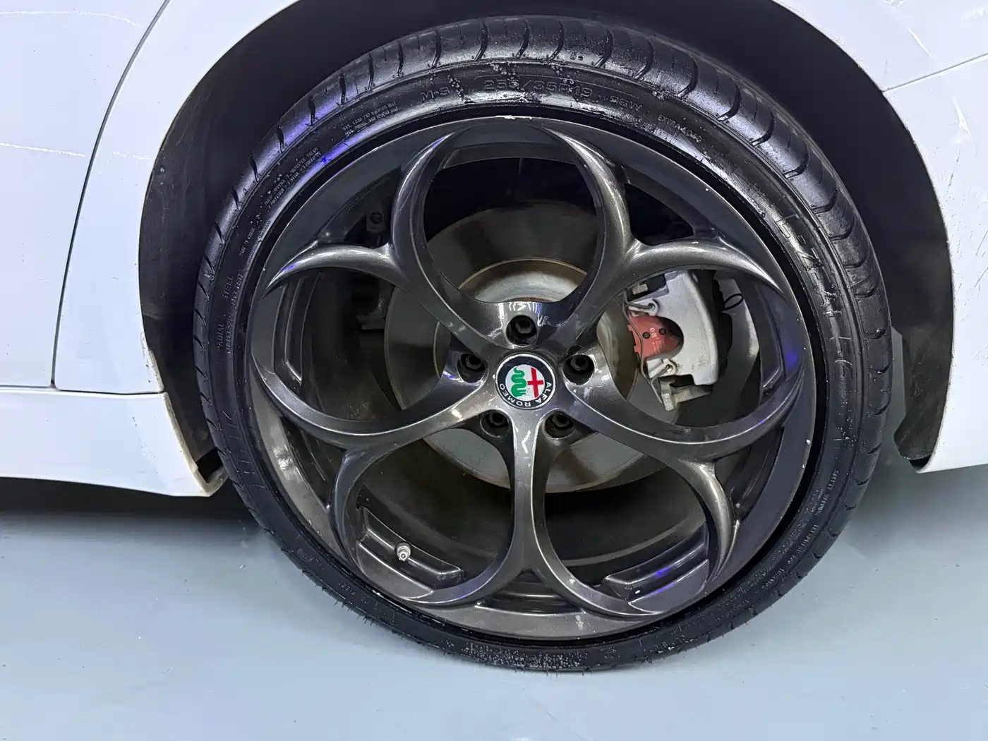 Фото 4 - Alfa Romeo Giulia