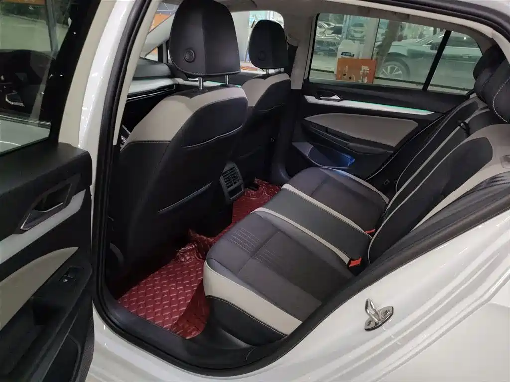 Volkswagen Golf 2023 Facelift 280TSI DSG Pro фото 14