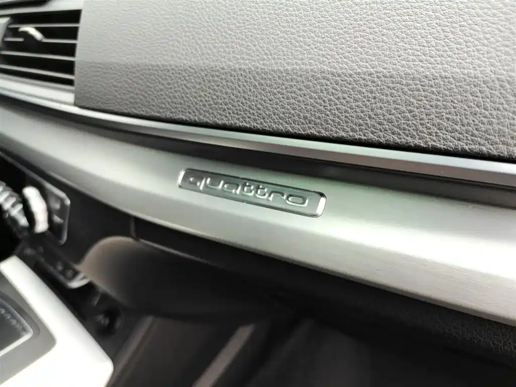 Audi Q5L 2018 40 TFSI Prestige Fashion (China V) фото 11
