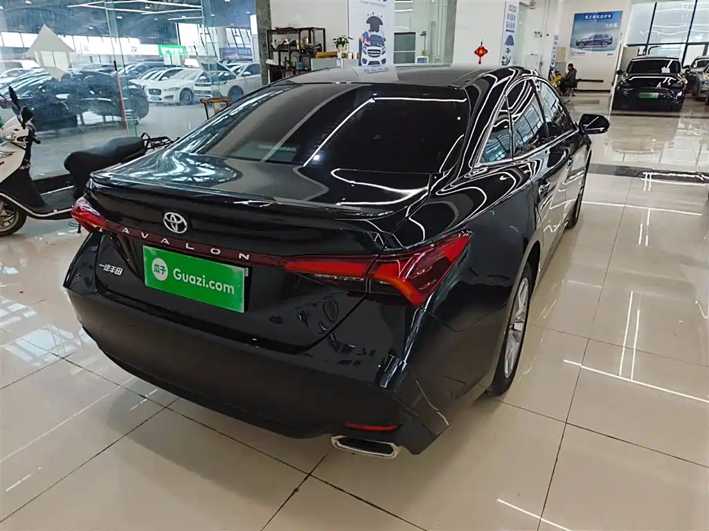 Toyota Avalon 2021 2.5L Luxury Edition фото 6
