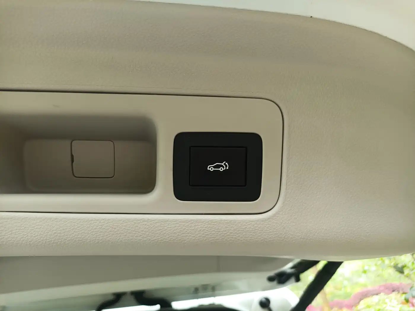 GAC Trumpchi Trumpchi M8 2018 320T Premium Edition фото 15