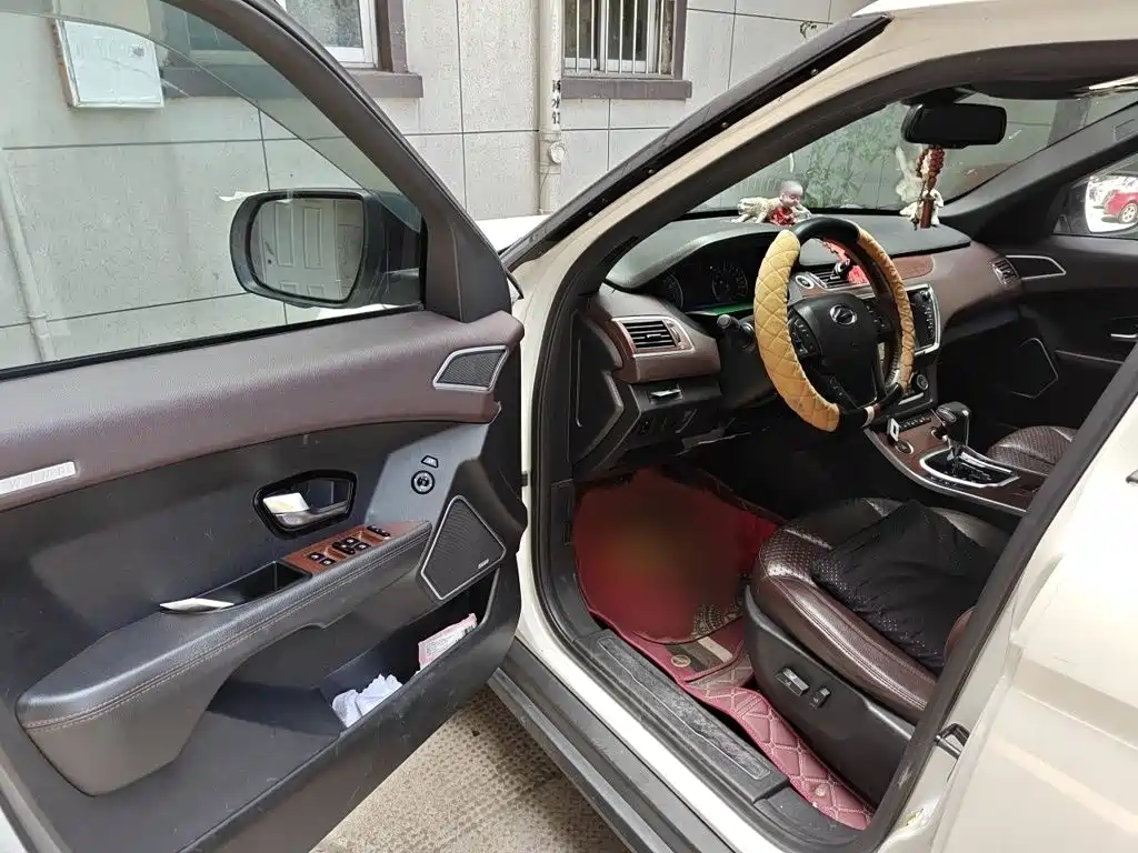 Landwind X7 2015 2015 2.0T Panorama Premium