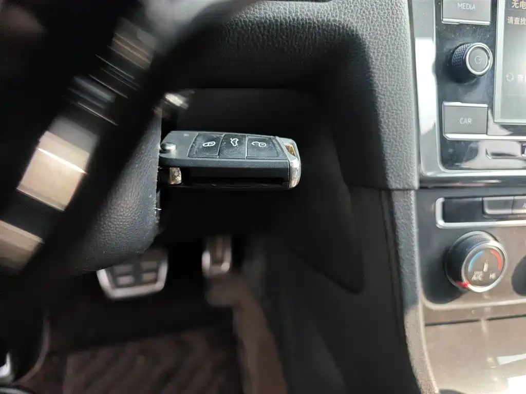 Volkswagen Golf 2018 230TSI Automatic Comfort фото 17