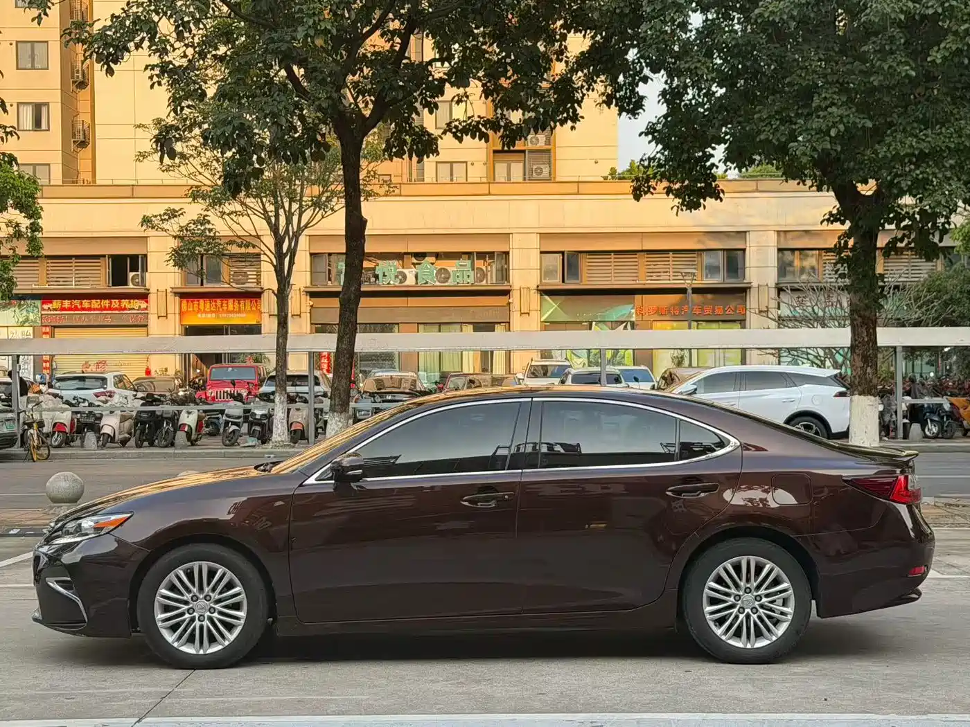 Lexus ES 2015 200 Elite Edition фото 3
