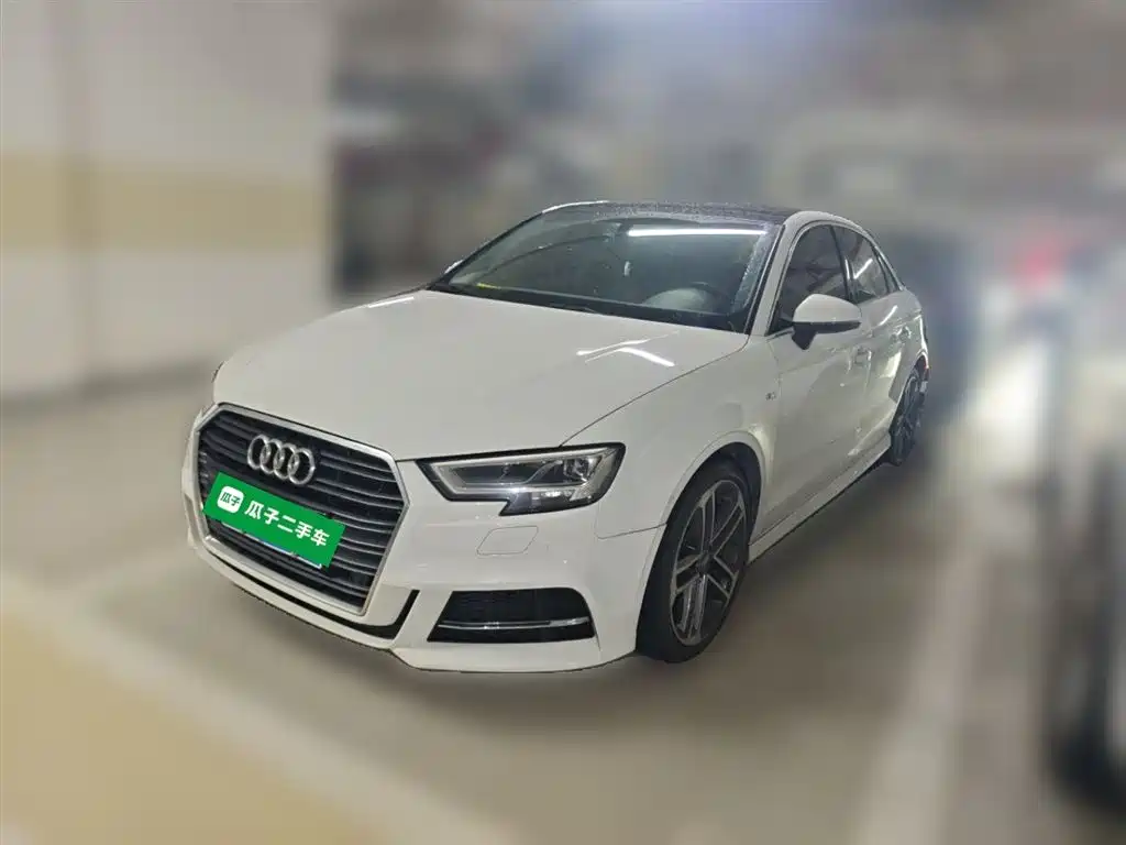 Audi A3 2018 30th Anniversary Limousine 35 TFSI Sport