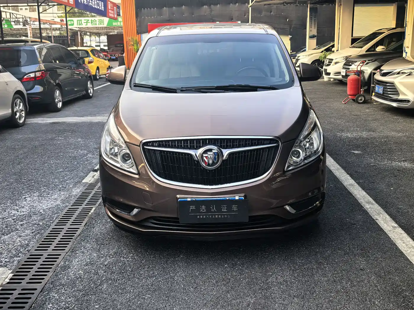 Buick GL8 2018 28T Luxury Model China VI фото 3