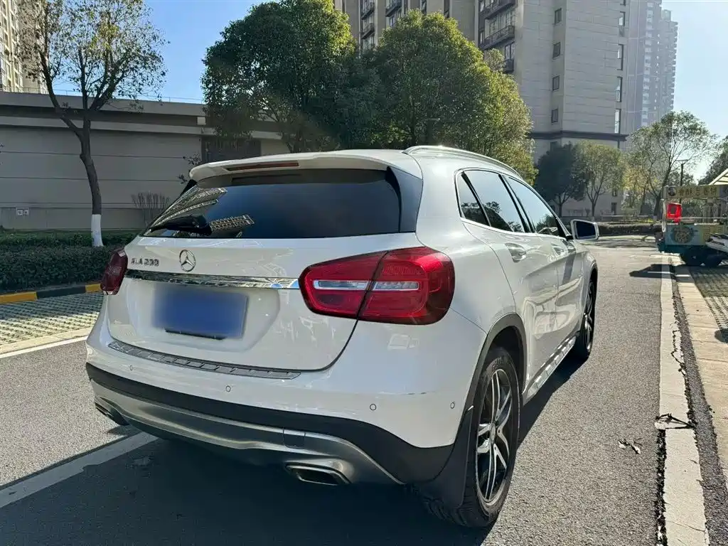 Mercedes-Benz GLA 2015 GLA 200 Fashion фото 17