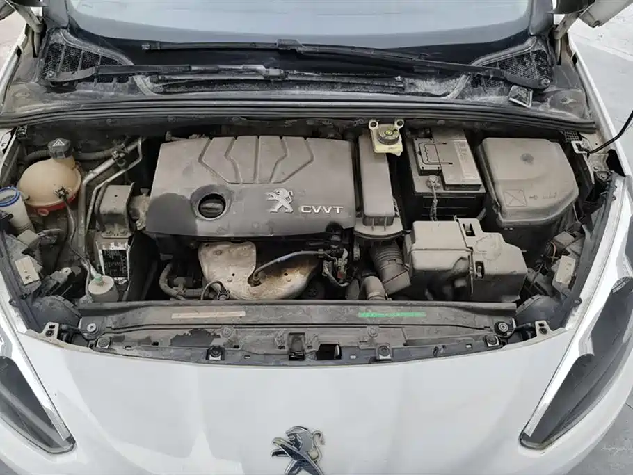 Peugeot 308 2013 Model 1.6L Automatic Trend Style фото 10