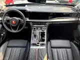 Фото 11 - Hongqi H9