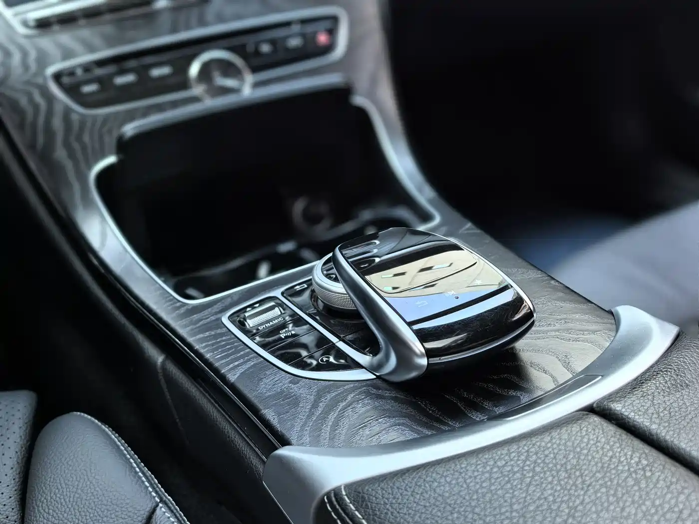 Mercedes-Benz C-Class 2017 C 180 L Sport фото 7