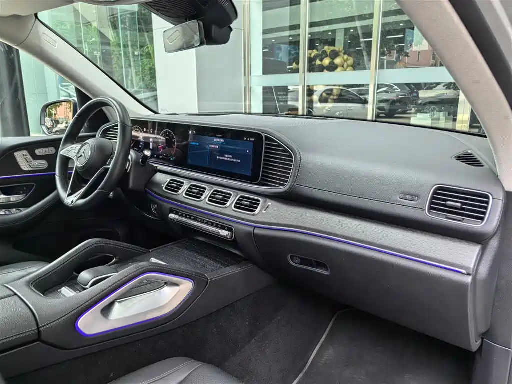 Mercedes-Benz GLE 2024 GLE 450 4MATIC Luxury фото 10