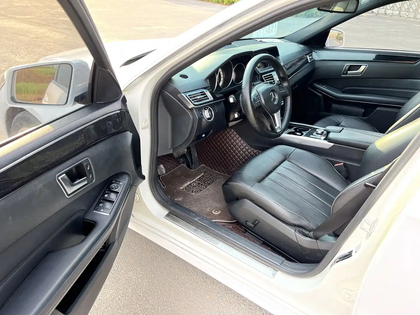 Mercedes-Benz E-Class 2015 Facelift E 180 L фото 9