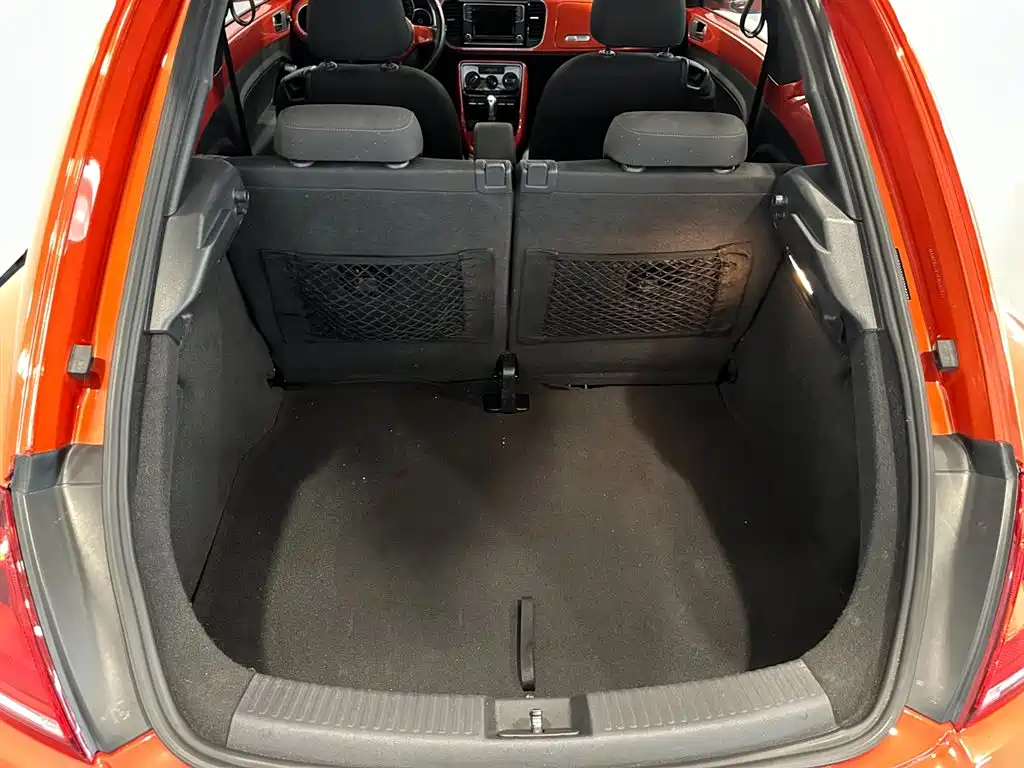 Volkswagen Beetle 2019 2018 180TSI Easy Joy Edition
