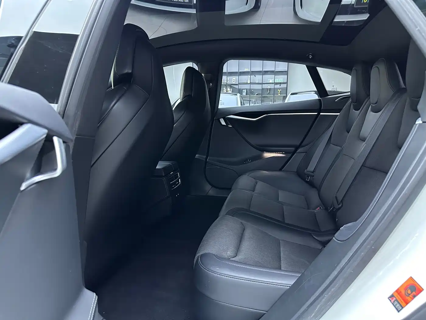 Фото 9 - Tesla Model S