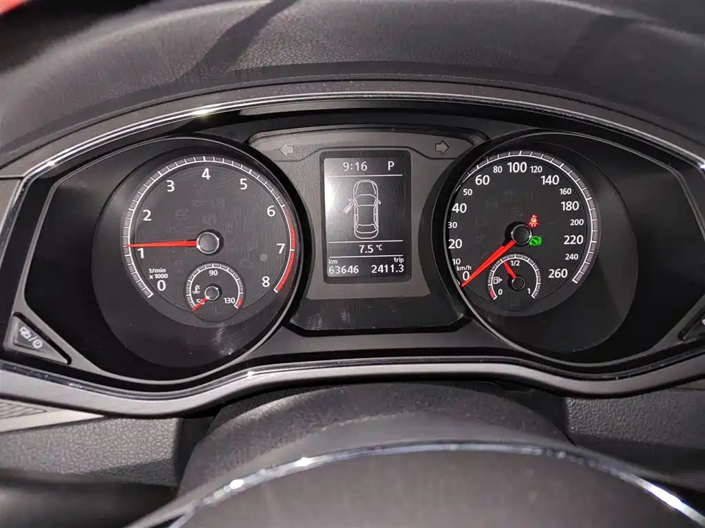 Volkswagen Passat 2017 330TSI DSG Prestige фото 9