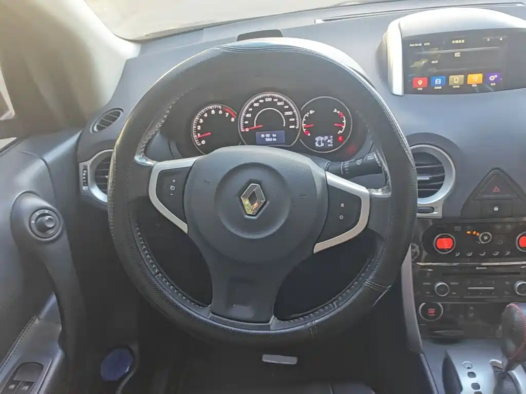 Renault Koleos (Import) 2014 2014 Facelift 2.0L 2WD Fashion Edition