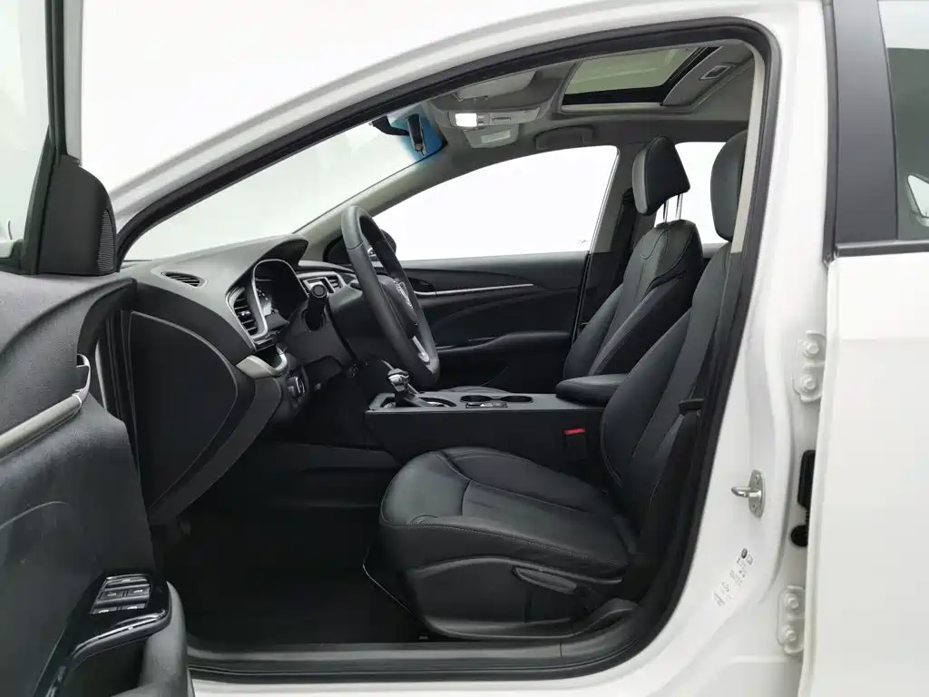 Фото 10 - Buick Excelle