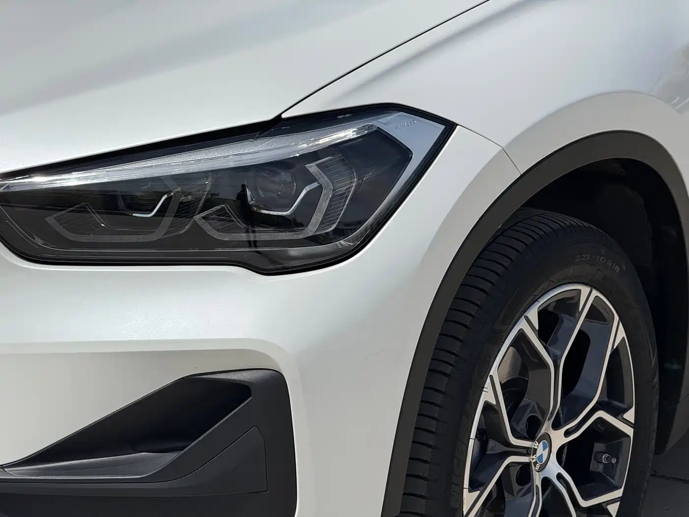 BMW X1 2022 sDrive25Li Leading фото 12