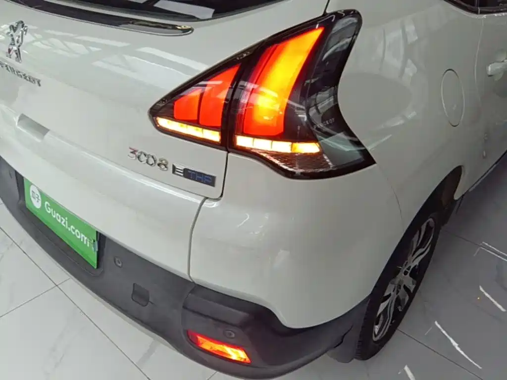 Peugeot 3008 2017 2016 1.6THP Automatic Classic Edition