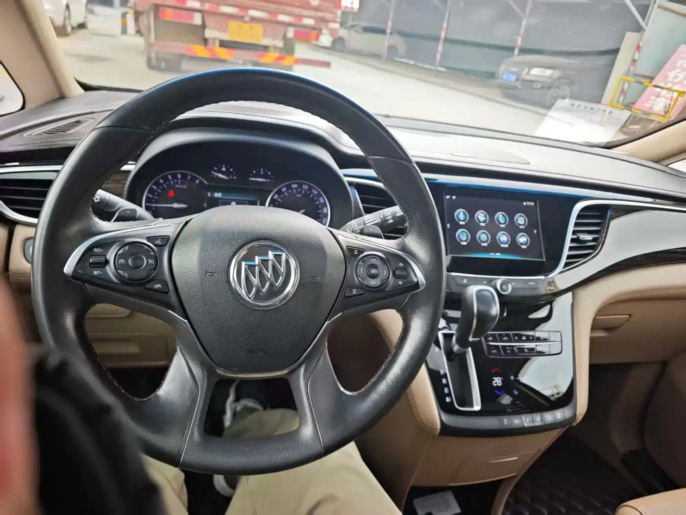 Buick GL8 2017 ES 28T Luxury China V фото 11