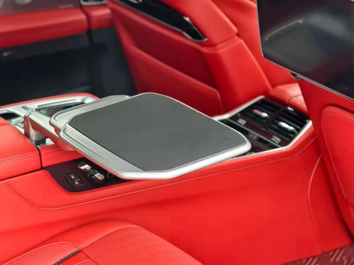 BMW 7 Series 2018 750Li xDrive M Sport Package фото 28
