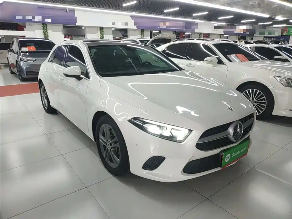 Mercedes-Benz A-Class (Import) 2019 A 200 Dynamic Version фото 20