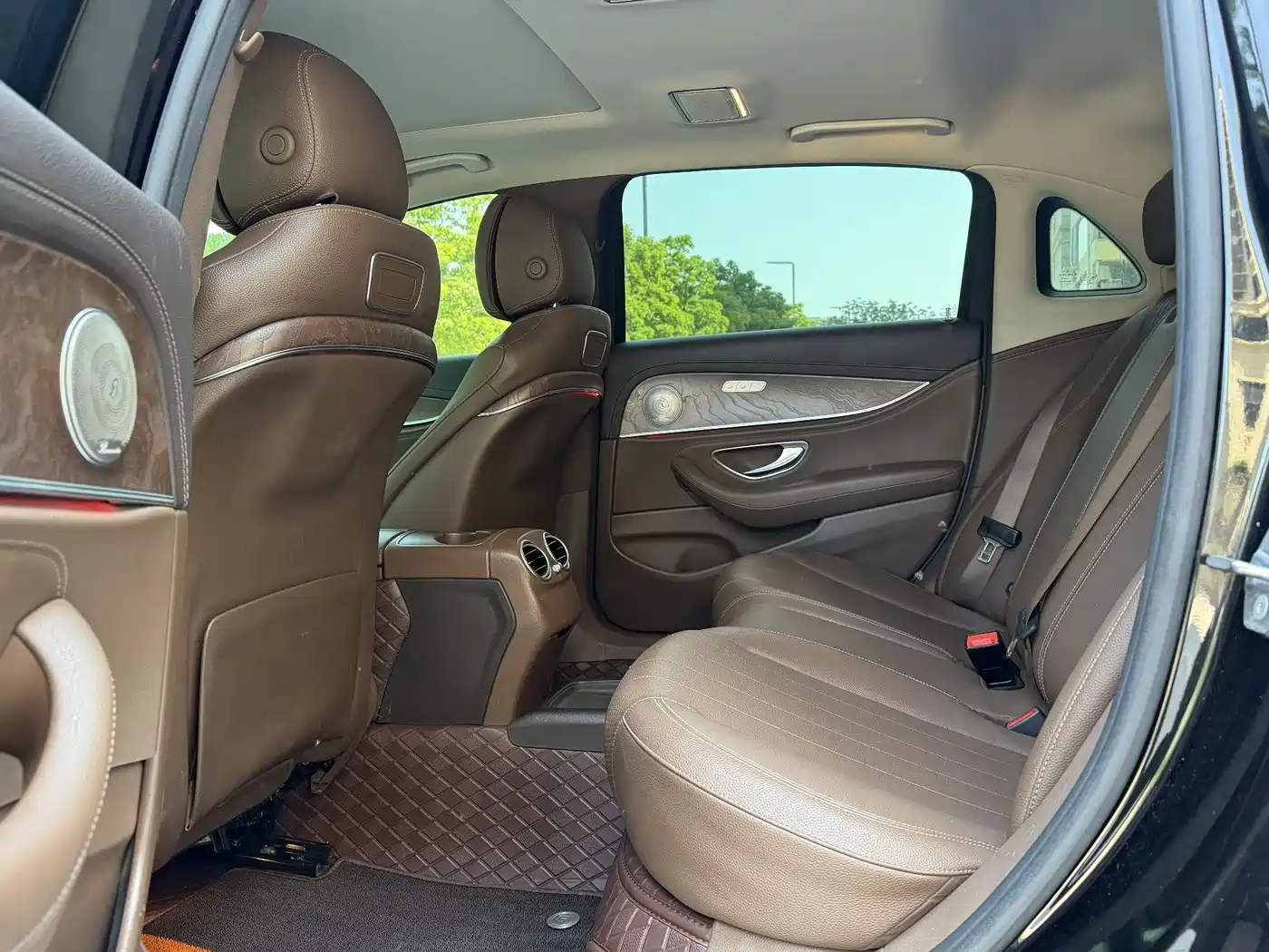 Mercedes-Benz E-Class 2018 Facelift E 200 L фото 5