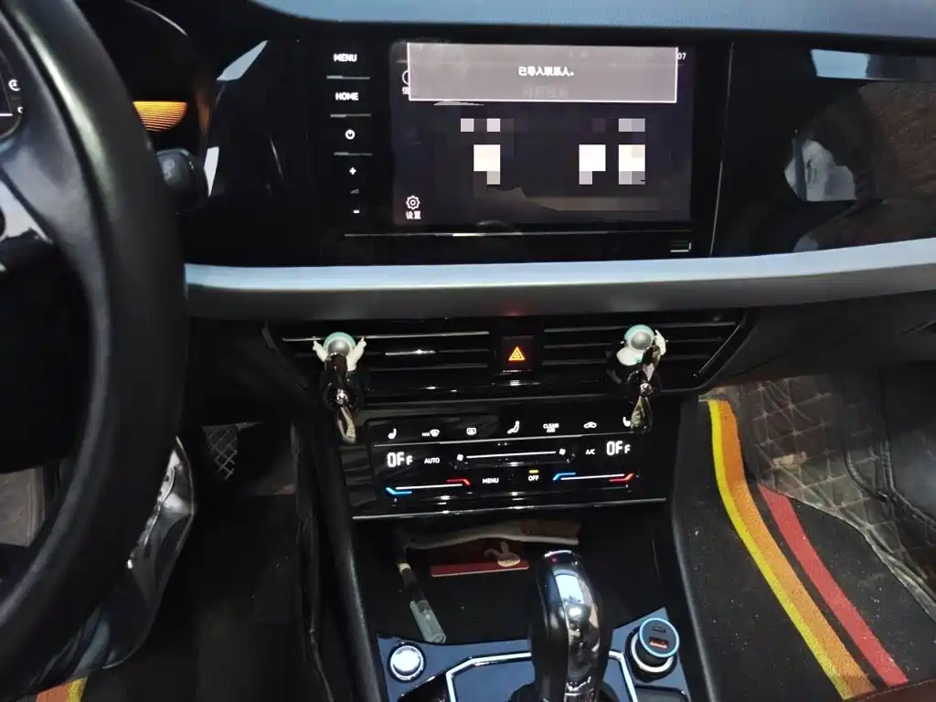 Фото 9 - Volkswagen Lavida