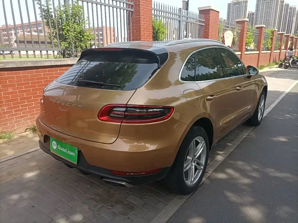 Photo 5 - Porsche Macan