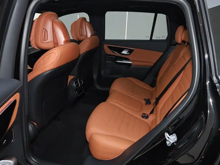Mercedes-Benz GLC 2025 Facelift GLC 260 L 4MATIC Dynamic фото 21