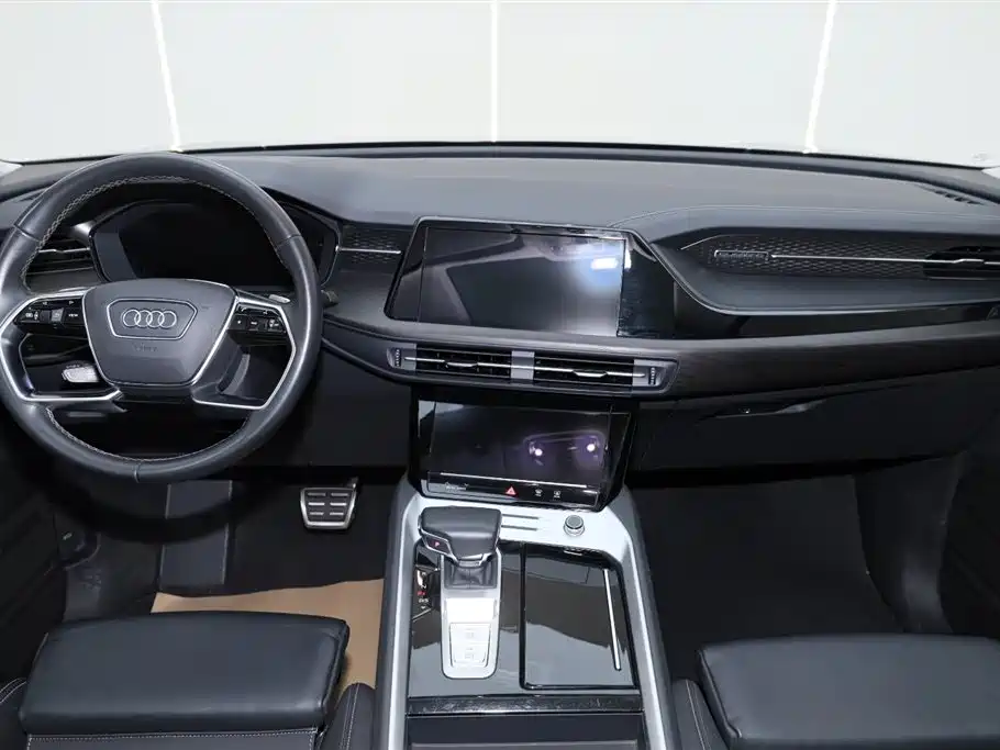 Audi Q6 2024 40 TFSI quattro Cloud View Yulin Package 7-seater фото 14