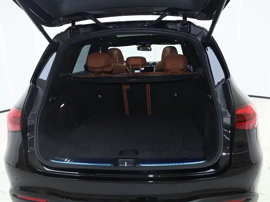 Mercedes-Benz GLC 2025 Facelift GLC 260 L 4MATIC Dynamic фото 9