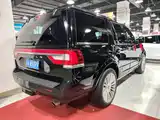 Фото 9 - Lincoln Navigator