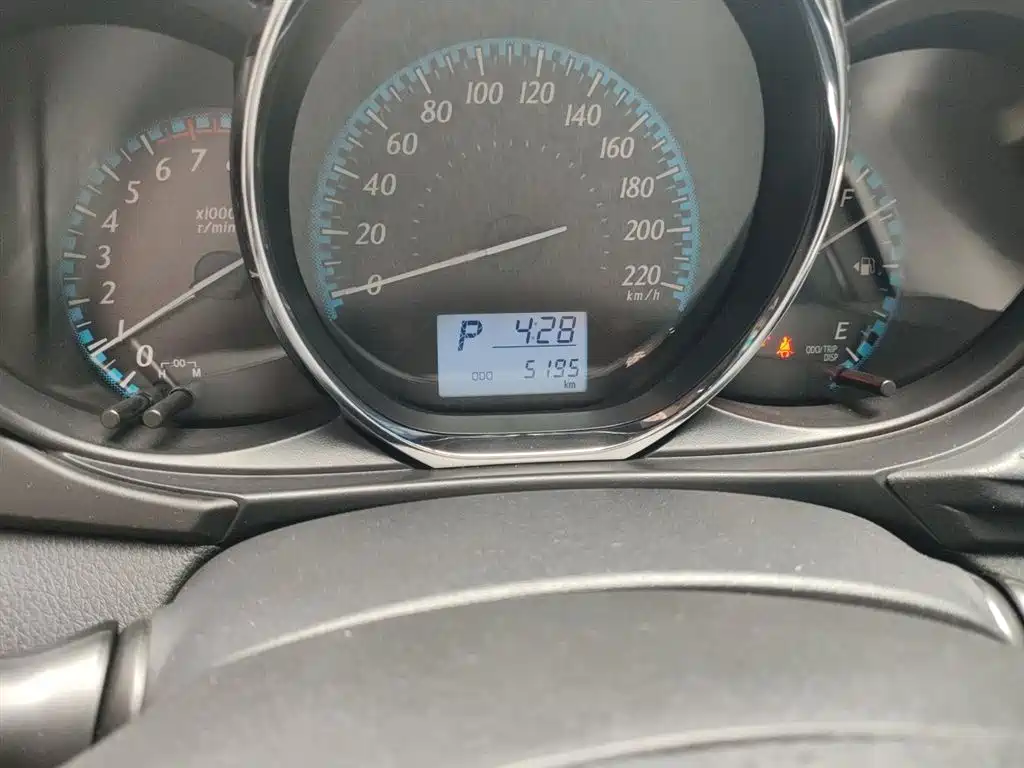 Toyota YARiS L Zhi Xiang 2017 1.5E CVT Charming Edition фото 5