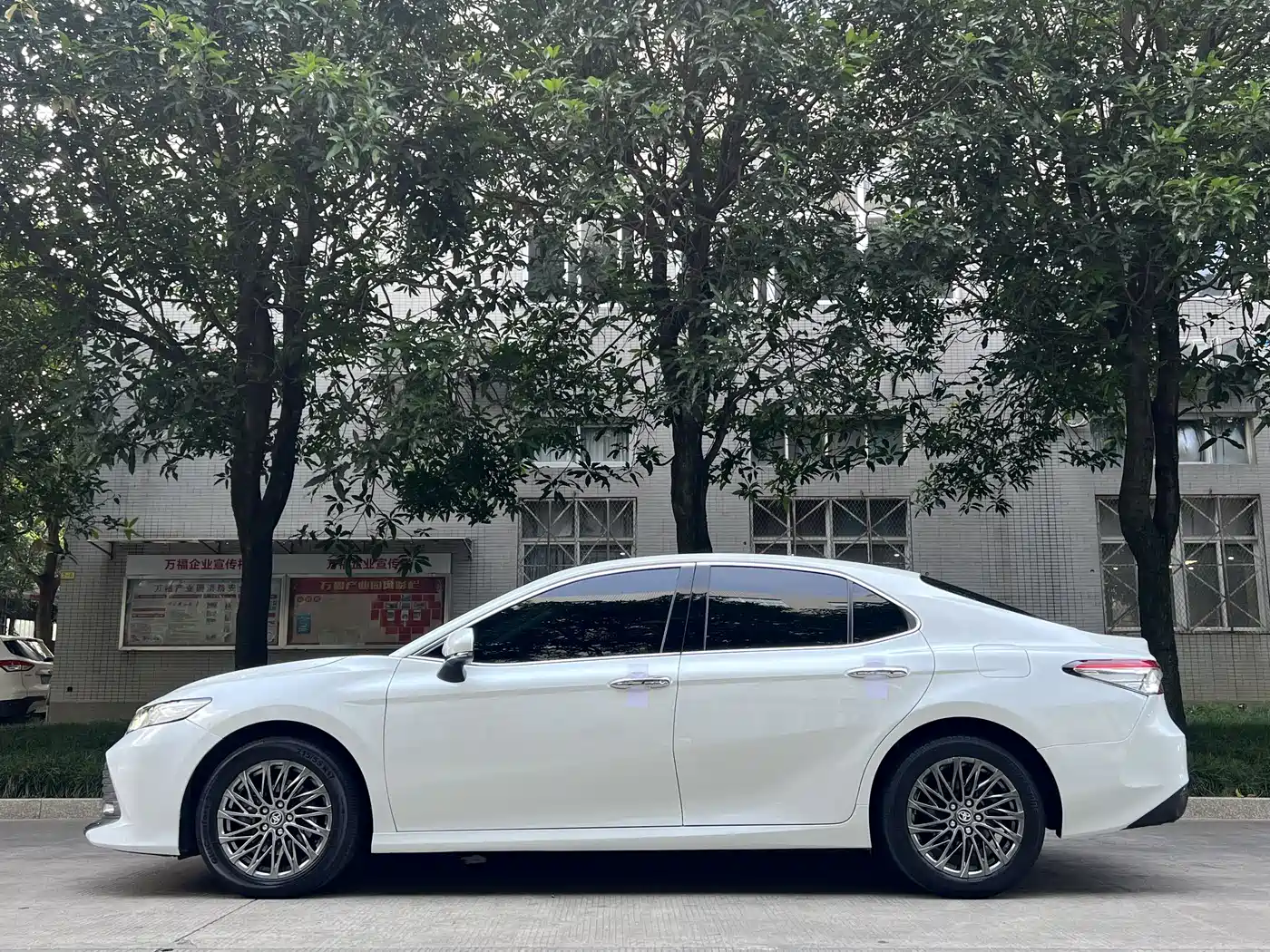 Toyota Camry 2019 2.0G Luxury (China V) фото 5