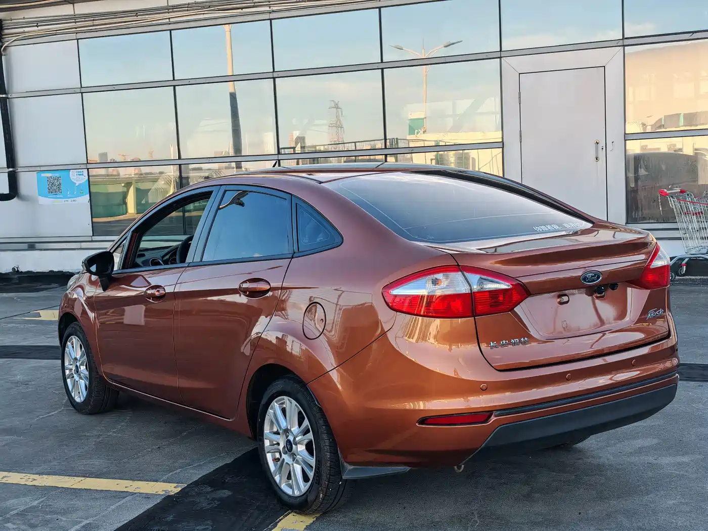 Фото 6 - Ford Fiesta