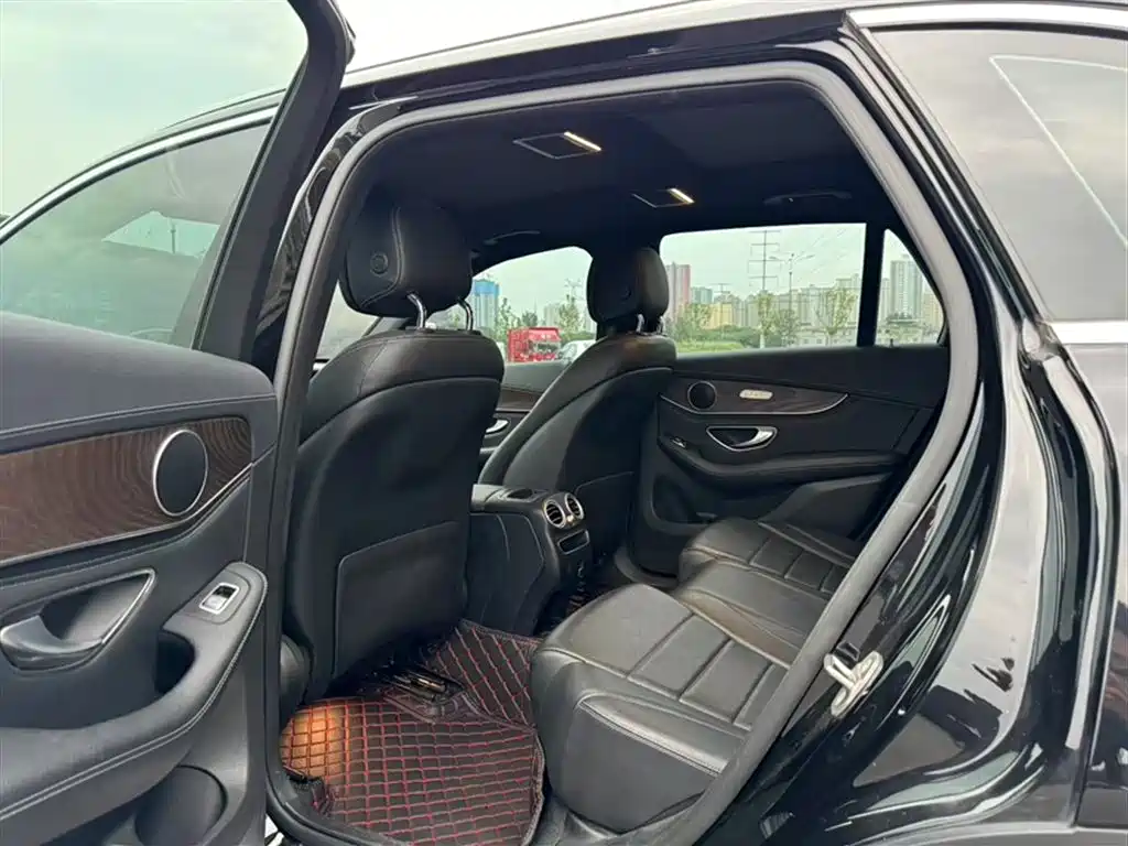 Mercedes-Benz GLC 2020 Facelift GLC 260 L 4MATIC Luxury фото 10