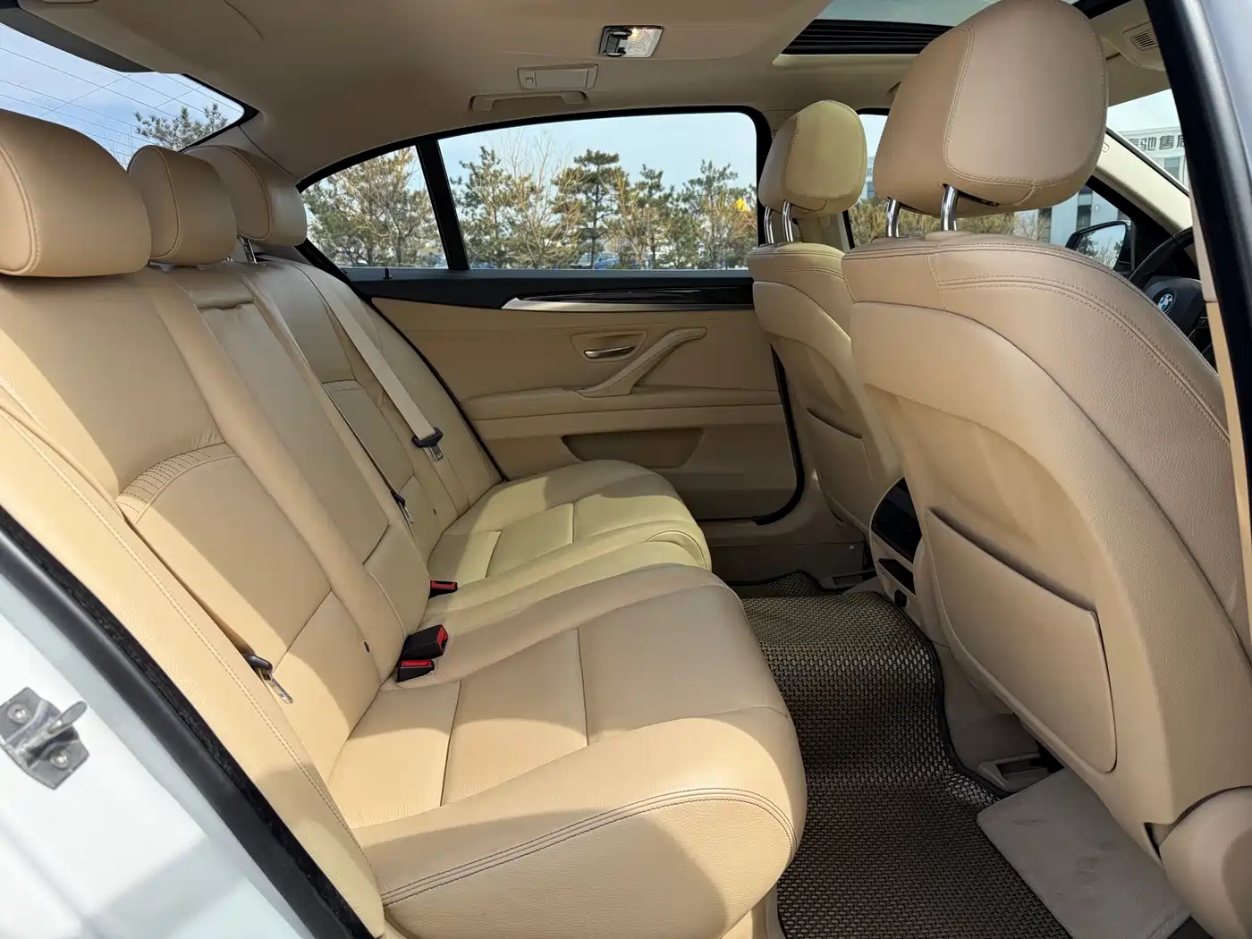 BMW 5 Series 2014 525Li Luxury Design Package фото 33