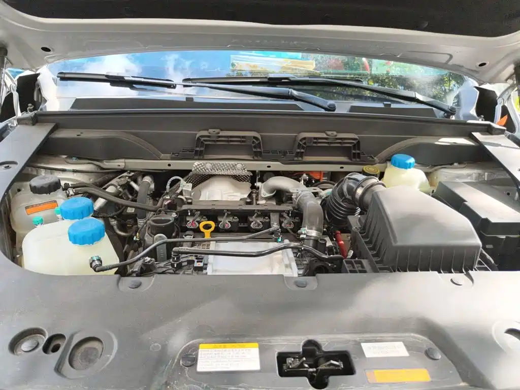 Dongfeng Yipai eπ008 2025 2025 210Max Ruyi Edition 6-Seater