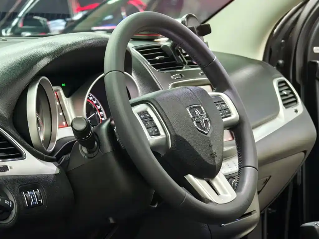 Dodge Journey 2016 2013 Model 2.4L 2WD Premium Edition