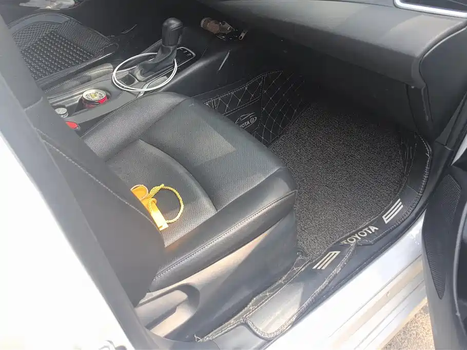 Toyota Corolla 2019 1.2T S-CVT GL-i Elite Edition фото 8