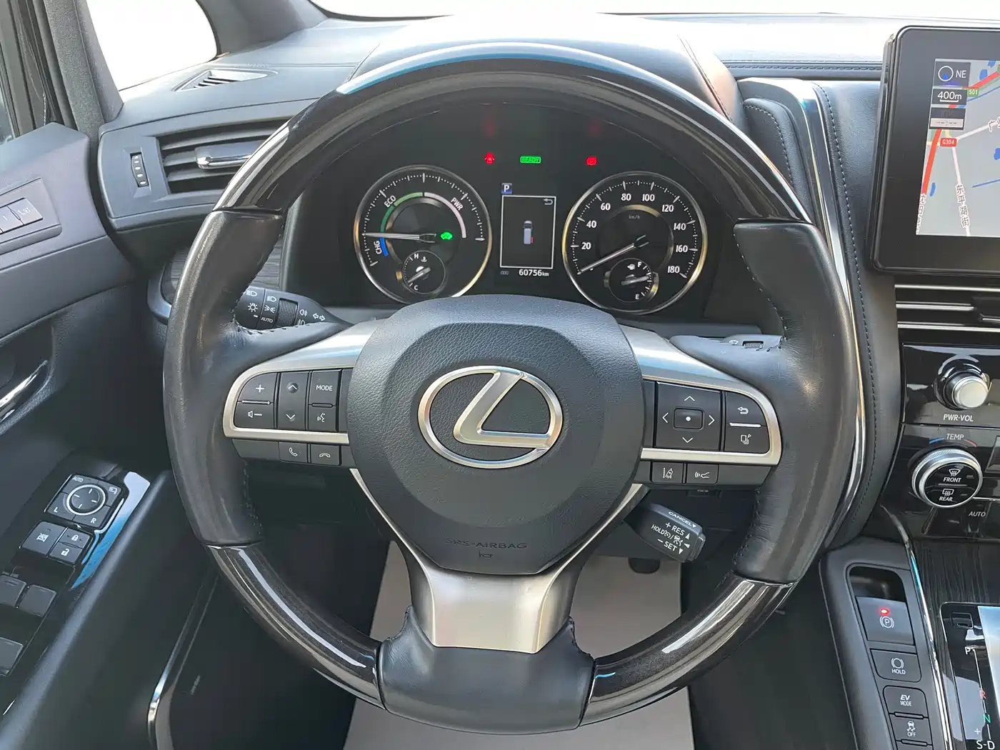 Lexus LM 2020 300h Seven-Seater Elegance Edition фото 10