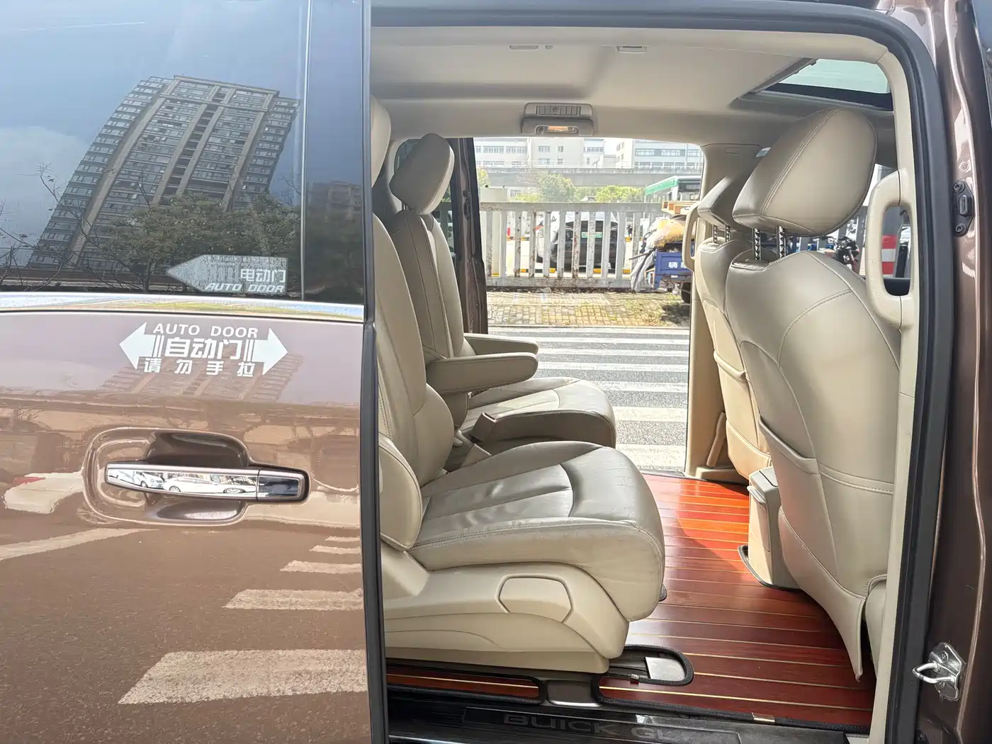 Buick GL8 2018 28T Luxury Model China VI фото 9