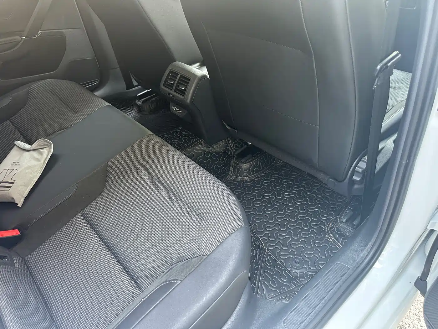 Volkswagen Golf 2019 1.6L Auto Comfort (China V) фото 9