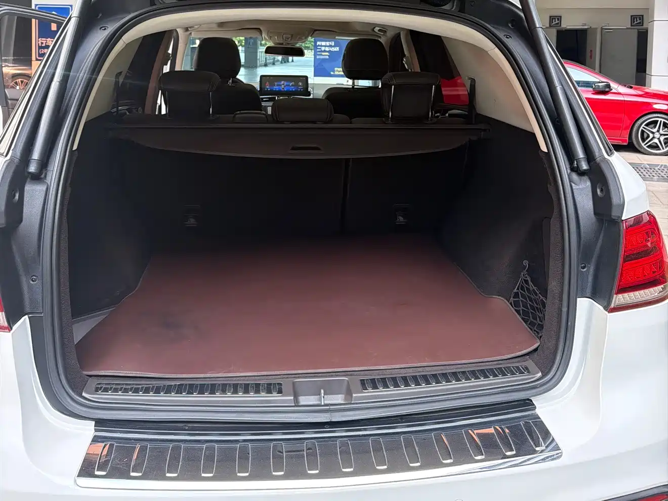Mercedes-Benz GLE 2017 GLE 320 4MATIC Luxury фото 15