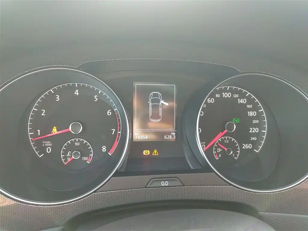Volkswagen Golf Sportsvan 2016 230TSI Automatic Progressive фото 9