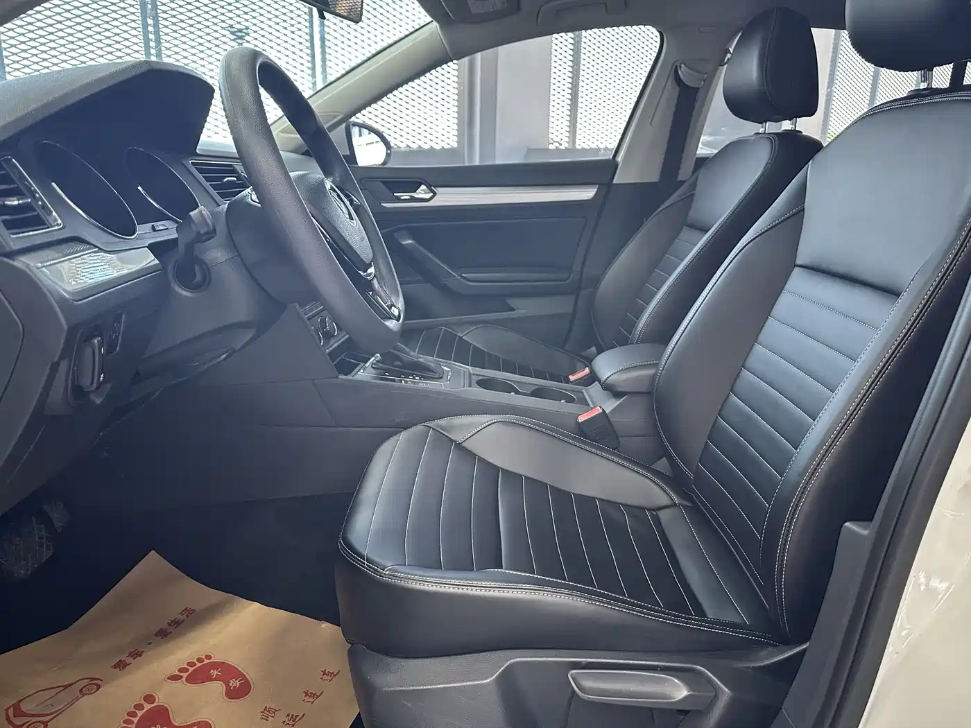 Volkswagen Lamando 2017 230TSI DSG Trend Edition фото 4