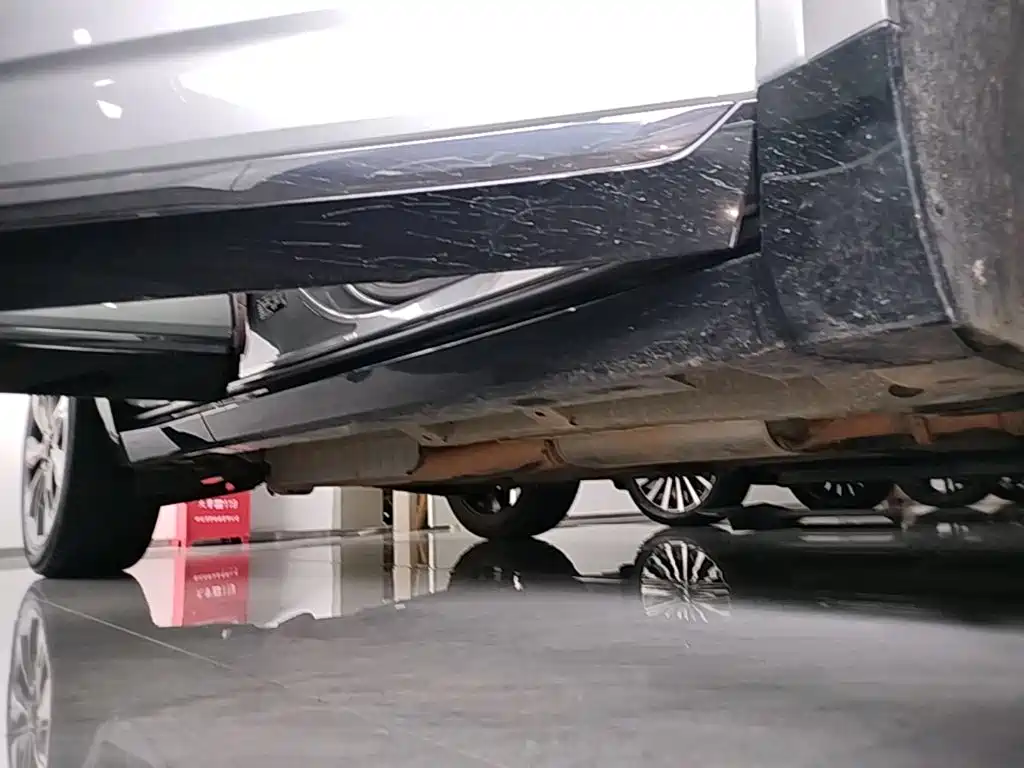 Cadillac XT5 2025 2025 Model 2.0T Platinum